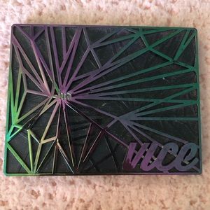 AUTHENTIC Urban Decay Vice 4 Palette (moderately used)